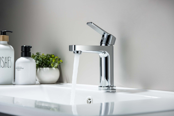 Смеситель для раковины Aquatek Лугано 106 с гигиеническим душем AQ1712CR
