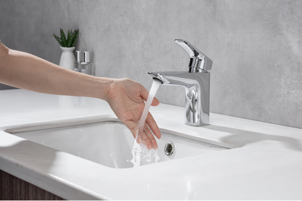 Смеситель для раковины Aquatek Вега 97 с донным клапаном AQ1011CR