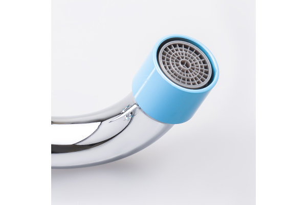 Смеситель для ванны Ekko E22118-11 длинный излив переключатель в корпусе, с цветными наконечником и ручками