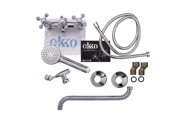 Смеситель для ванны Ekko E26019 длинный излив переключатель в корпусе