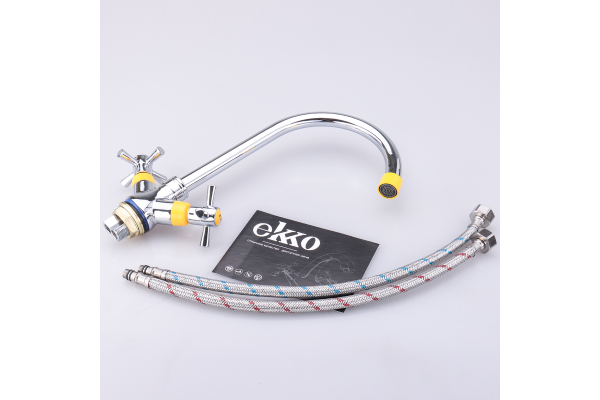 Смеситель для кухни Ekko E49118-9 с гайкой, с цветными наконечником и ручками, жёлтый