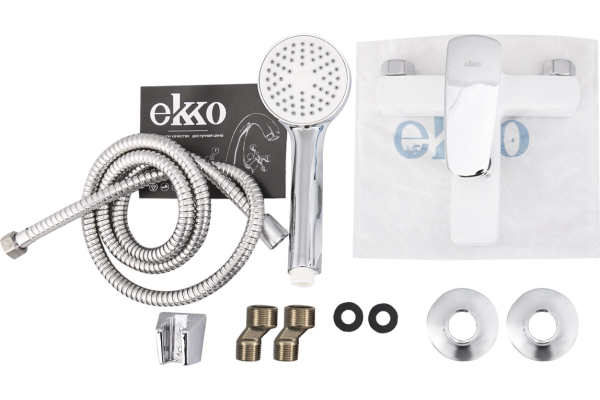Смеситель Ekko Е32301 для ванны, короткий излив