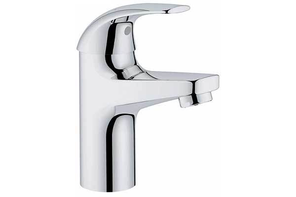 Смеситель для раковины Grohe BauCurve 32848000