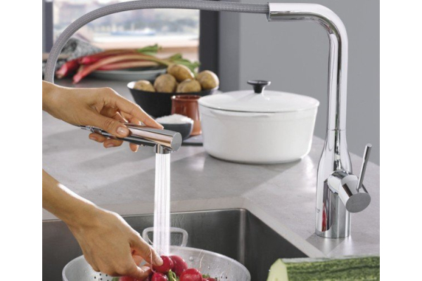Смеситель для кухни Grohe Essence 30270000