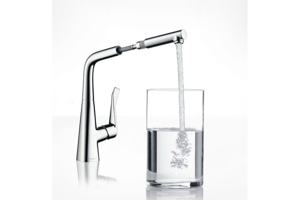 Смеситель для кухни Hansgrohe Metris с выдвижным душем 14821000