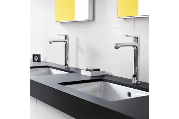 Смеситель для раковины Hansgrohe Metris 200 31183000